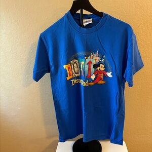 Disneyland Blue Graphic T-Shirt Women’s Size M